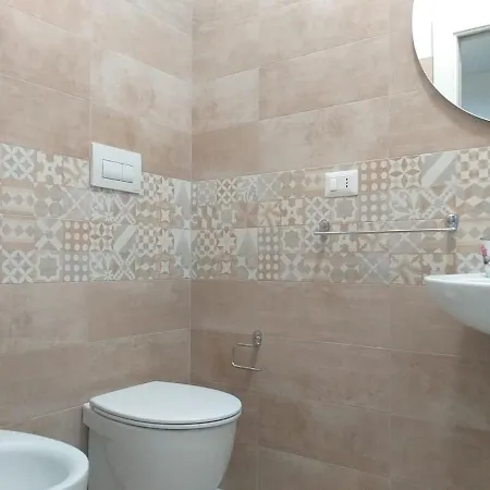 Bernini Self Check-in - Accesso Autonomo Guest house *