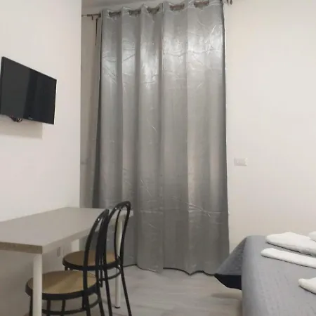 Bernini Self Check-in - Accesso Autonomo Guest house *